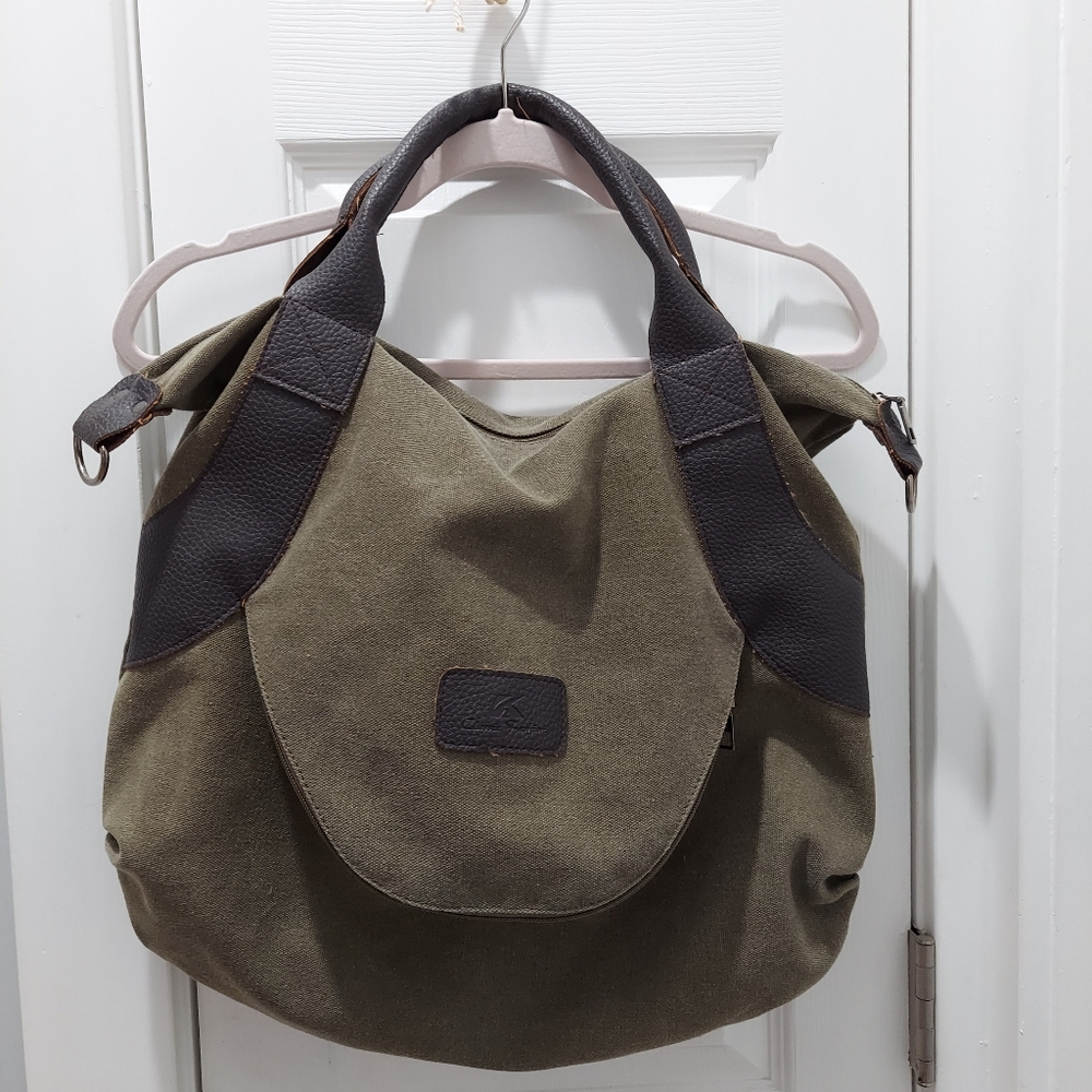 Classic Fashion bag army green outside cell phone pocket
